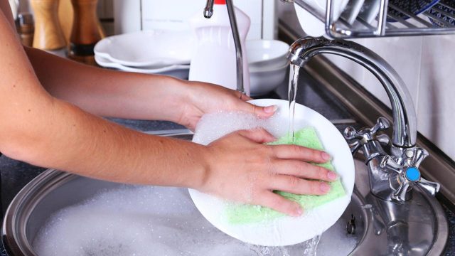 миене на чинии