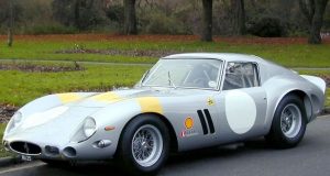 Ferrari 250 GTO, произведено през 1963 г. и наричано от мнозина "Свещениа Граал", стана най-скъпият автомобил в света. Той бе продаден за