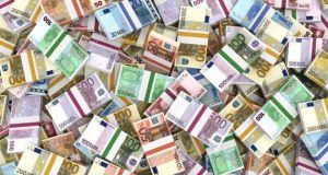 Жител на френския град Кан забравил в стар шкаф, който обявил за продан, спестяванията си, възлизащи на 180 000 евро. К