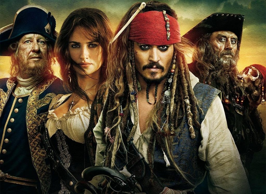 Awesome pirates. Пираты Карибского моря на странных берегах. Джонни Депп и Пенелопа в пиратах Карибского моря. Пираты Карибского моря: проклятие черной Жемчужины фильм 2003. Джек Воробей проклятие чёрной Жемчужины.