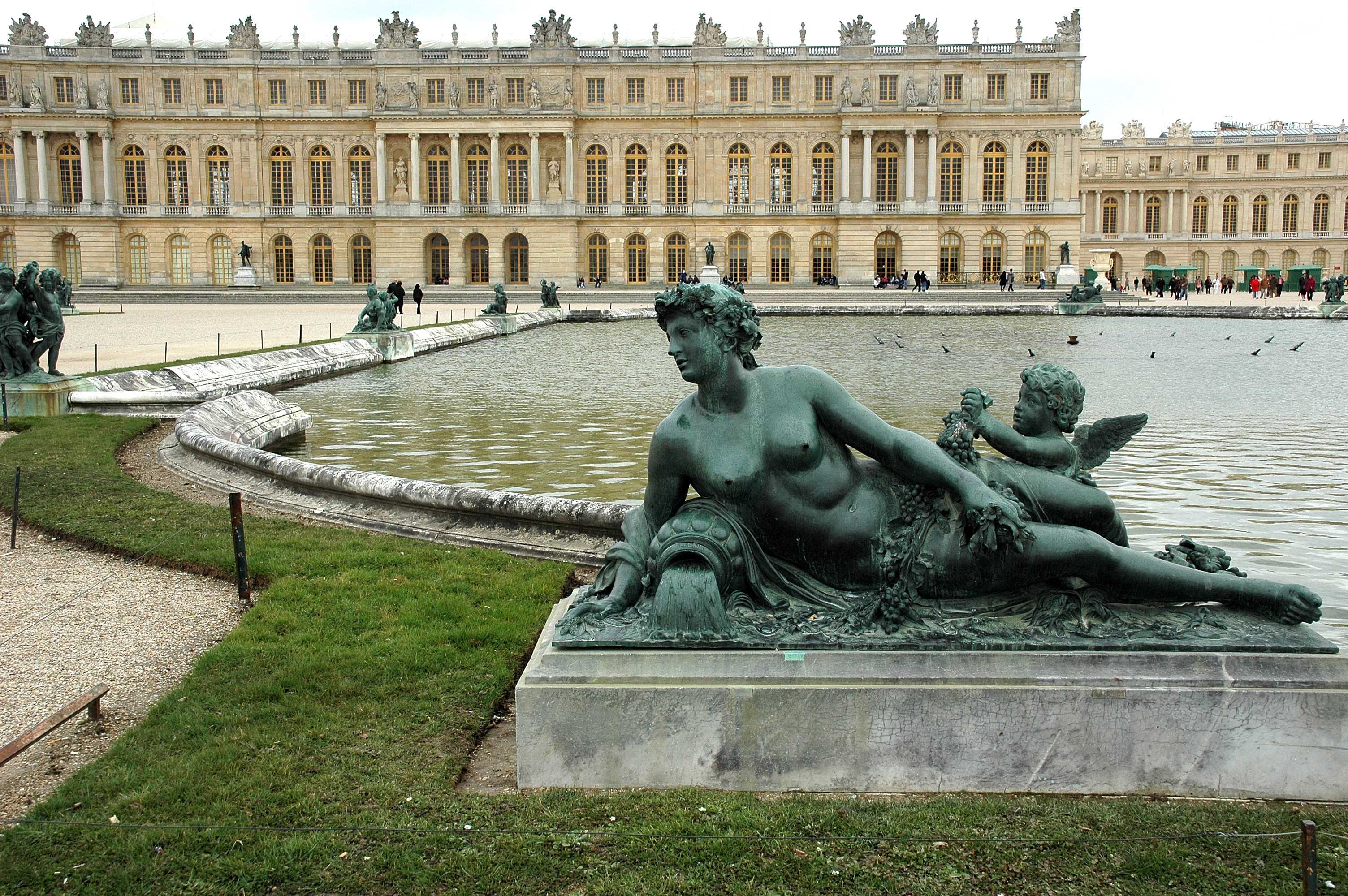 Версайският дворец