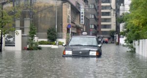 Евакуираха 850 000 души В Япония