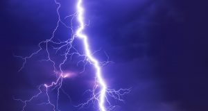Мълния уби 12 годишно момче в Полша