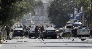 Кола-бомба в централен Кабул погуби 8 души