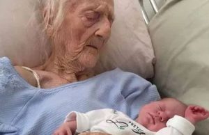На 74 години индийката Ерамати Магаяма роди близначки