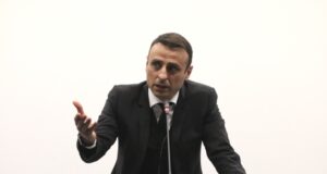 Бербатов се кандидатира за шеф на БФС