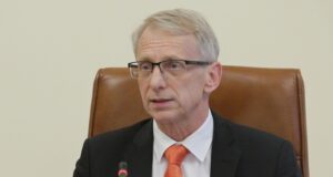 Николай Денков