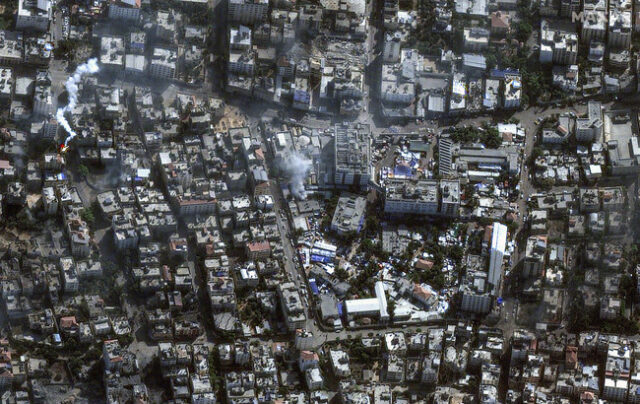 Сателитна снимка на болницата и околностите ѝ в Газа.