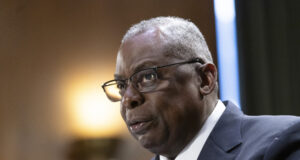 Министърът на отбраната на САЩ Лойд Остин