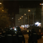 Сблъсъци в София! Има ранени полицаи, фенове и журналисти. Полицията