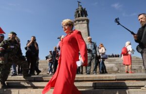 „Пеевски каза: Пичове, така не става“. БНР спря интервю на Митрофанова