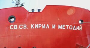 научноизследователски кораб 