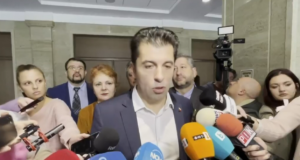 Кирил Петков