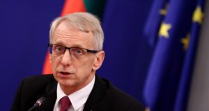Премиерът Денков отговаря на въпроси във Фейсбук (НА ЖИВО)