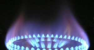 Прогноза: Газът у нас може да поевтинее с 6 процента