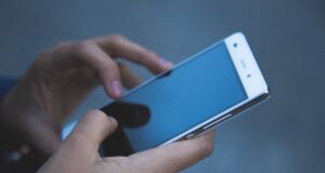 телефон yettel