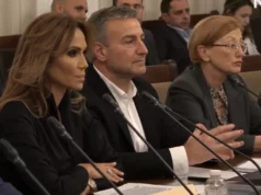 Ивайла Бакалова и съпругът й говорят пред парламентарната комисия