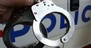 Арест за двама румънци постанови гръцката прокуратура за сексуални действия с непълнолетна българка на остров Крит