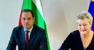 България подписа ключов документ с ЕК за управление на миграцията