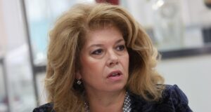 Вицепрезидентът Илияна Йотова открива барелеф на отец Александър Чъкърък в Одрин