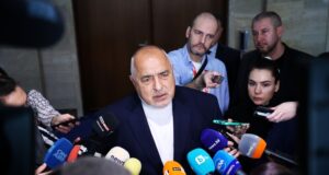 ГЕРБ-СДС и „Продължаваме промяната – Демократична България“ са се разбрали преговорите да бъдат утре в 18 ч., каза Бойко Борисов