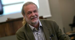 Проф. Евгений Дайнов