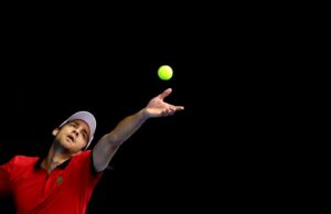 Донски се класира за финала на двойки на турнир по тенис в Португалия