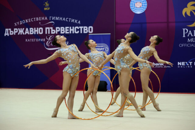 Ева Брезалиева, Елвира Краснобаева и ансамбъл жени ще представят България на Световната купа по художествена гимнастика в Гърция