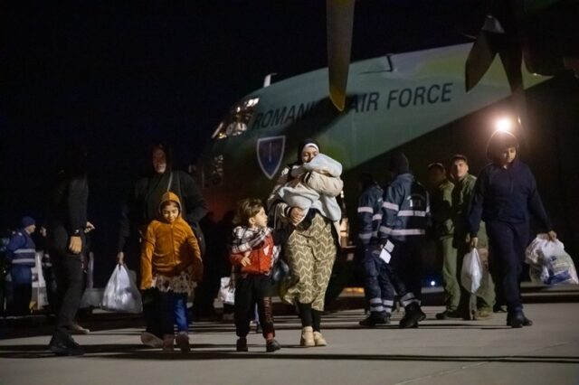 Единайсет румънски граждани и членове на техните семейства бяха евакуирани от ивицата Газа
