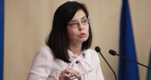 Отбелязваме Световния ден на потребителя
                                                                                                Меглена Кунева пред БТА: Защитата на потребителите е индикатор къде се намира обществото ни