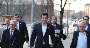 Преговорният екип на ПП-ДБ Снимка: БГНЕС