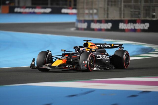 Трикратният световен шампион Макс Ферстапен с "Ред Бул" ще стартира от първа позиция в Гран При на Саудитска Арабия във Формула 1