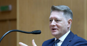 Трудовата мобилност отчасти решава проблема с недостига на кадри, смята изпълнителният директор на Европейския орган по труда