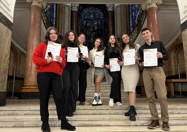 Ученици от Първо Средно училище в Търговище са стипендианти в Международната награда на херцога на Единбург