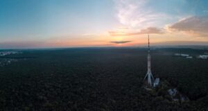 Така е изглеждала телевизионната кула в Харков, преди да бъде разрушена