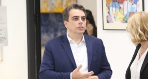 Асен Василев