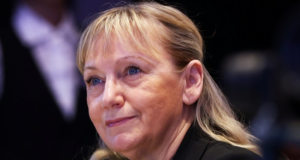 Елена Йончева