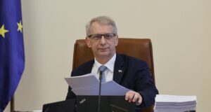 акад. Николай Денков