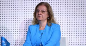 Държавният секретар по европейските въпроси към МВнР на Румъния участва във форума „ЕС среща Балканите“ в София
                                                                                                Дезинформацията може да се отрази върху изборите за Европейски парламент, ако не предприемем действия, каза Даниела Гитман