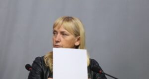 Елена Йончева