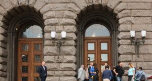 Инициативните комитети могат да се регистрират за участие в изборите "две в едно" до днес