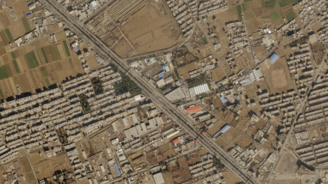 Иран задейства ПВО в няколко провинции докато близо до Исфахан се чуваше гръм от експлозии