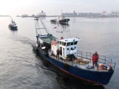 Капитан Кирил Петров пред БТА: Към 22:30 ще пристигнем в България
                                                                                                Освободиха от пристанище Констанца български риболовни кораби, задържани през март миналата година