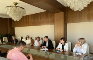Кметът на Самоков се срещна с хотелиерите от зимните курорти в общината