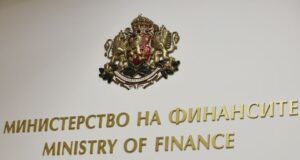 Към края на февруари излишъкът е близо 1 млрд. лв.
                                                                                                ОБНОВЕНА Министерството на финансите прогнозира бюджетен излишък от 400 млн. лв. за първото тримесечие