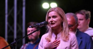 Министърът на туризма в оставка Зарица Динкова откри в Хисаря първия Античен фестивал „Диоклецианополис – кръстопът на времето“