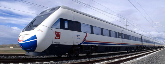 Нови експресни влакове стартират турските държавни железници до две далечни туристически дестинации