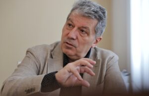 Новият ректор на НАТФИЗ проф. Мирослав Дачев пред БТА: Човек не трябва съзнателно да се лишава от размах, полет и въображение