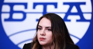 Нургюл Салимова направи реми с бившата световна шампионка Тан Чжони на Турнира на претендентките