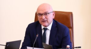 Служебният премиер Димитър Главчев предлага Даниел Митов да заеме поста на Стефан Димитров във външното министерство
